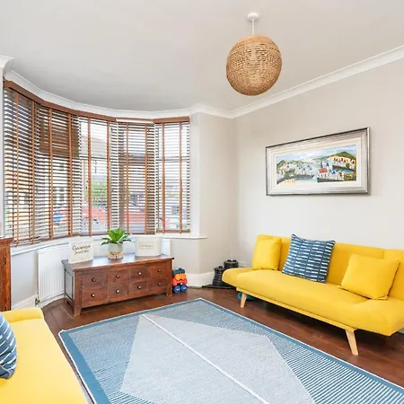 Casa de Férias Pass The Keys Stunning Family With Parking And Garden! York