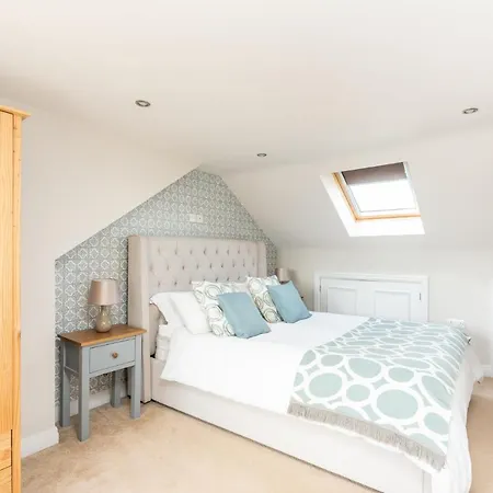 Vakantiehuis Pass The Keys Stunning Family With Parking And Garden! York